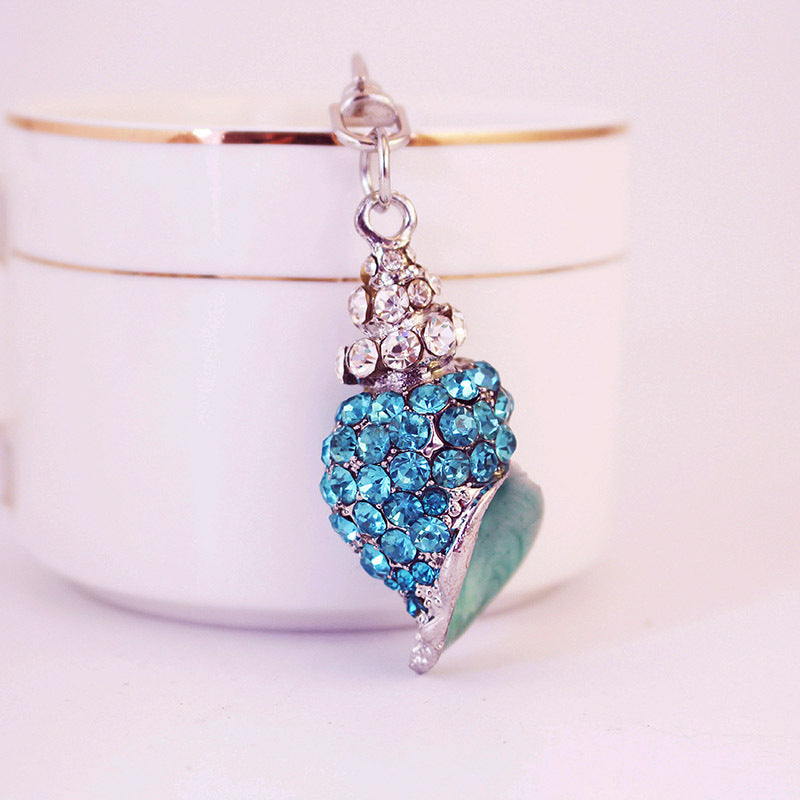 Wholesale Lovely Diamond Colored Conch Car Zinc Alloy Keychains
